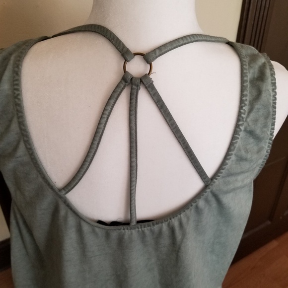 Strappy back shirt - Picture 5 of 5